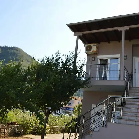 Venia's House Апартаменты