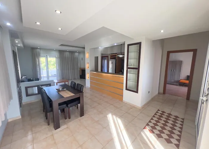 Venia's House Апартаменты Скала-Потамиас