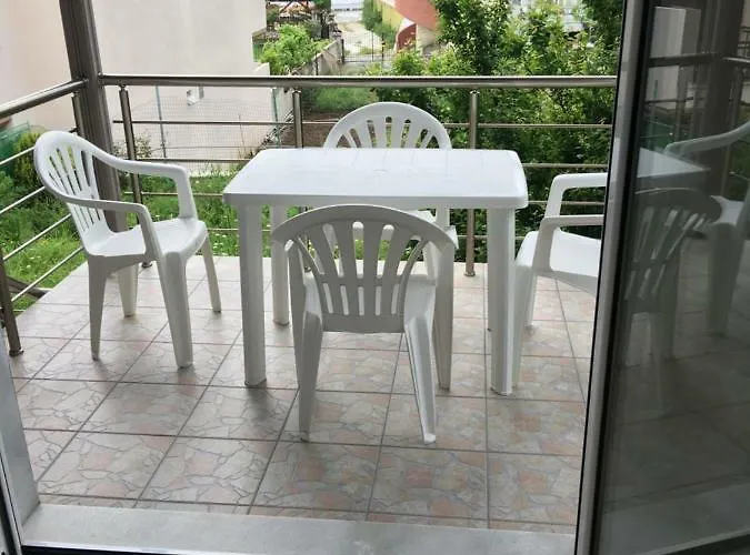 Venia's House Апартаменты *