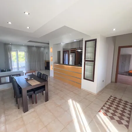 Venia's House شقة سكالا بوتامياس